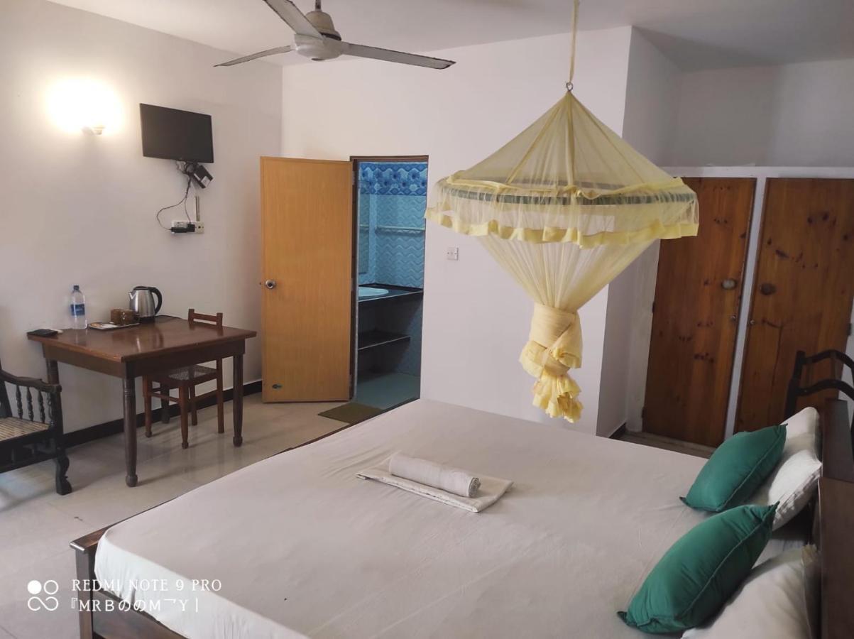 Oasis Beach Resort Negombo Zewnętrze zdjęcie