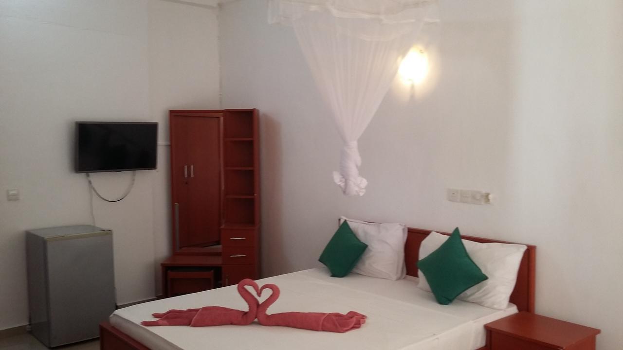Oasis Beach Resort Negombo Zewnętrze zdjęcie