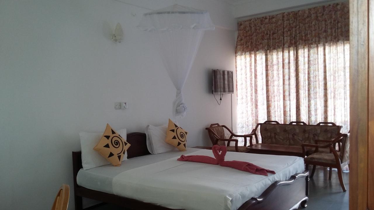 Oasis Beach Resort Negombo Zewnętrze zdjęcie